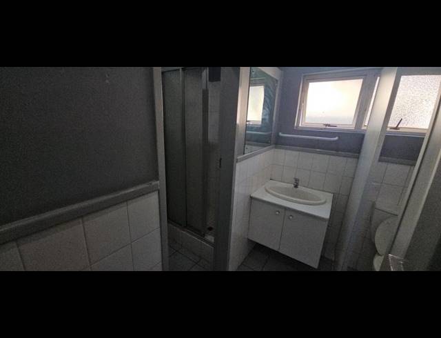 INDUSTRIAL PROPERTY TO RENT IN HALFWAY HOUSE